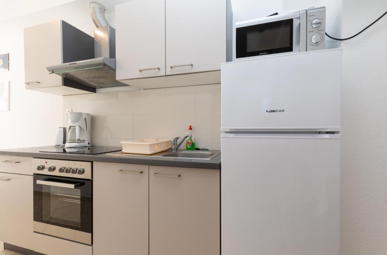 Apartmani Perak Mimice Zewnętrze zdjęcie
